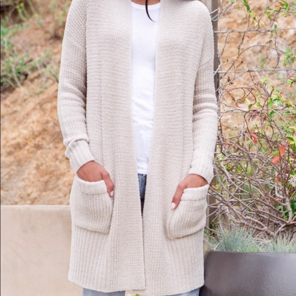 Long Weekend Cardi, Bisque is the color, Size Med.